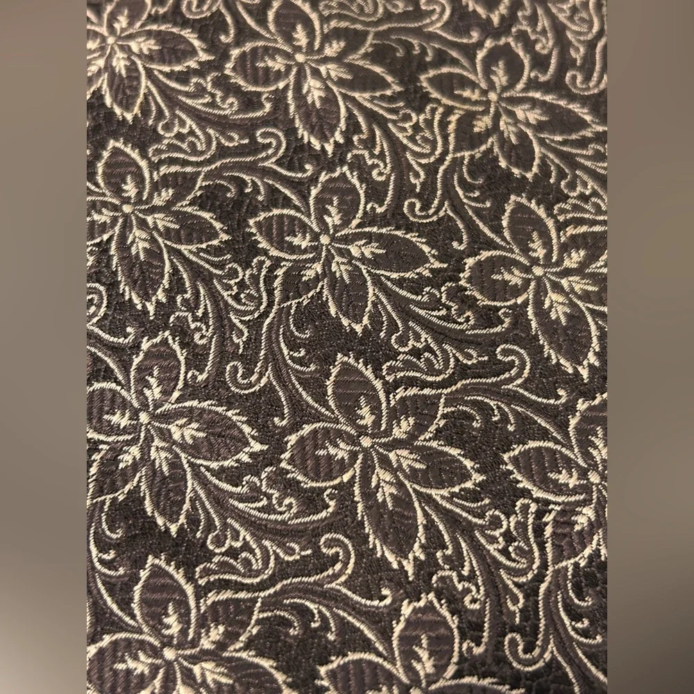 Express Mens Necktie Brown White Floral Scroll Pattern Woven Silk‎ Blend Tie
